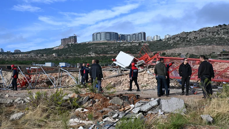 Ölen 4 işçi hortuma, konteynerde derbiyi izlerken yakalanmış