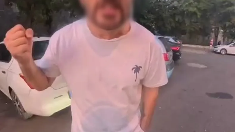 Otomobil sürücüsü ile motokuryenin tartışması kask kamerasında