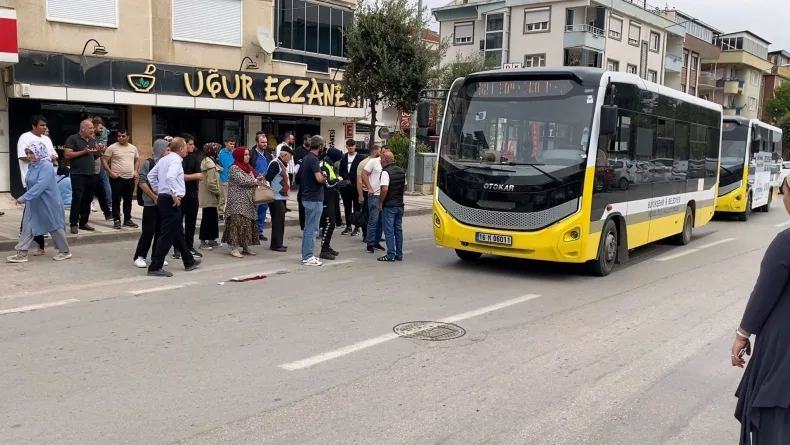 Özel halk otobüsünün çarptığı kadın ağır yaralandı