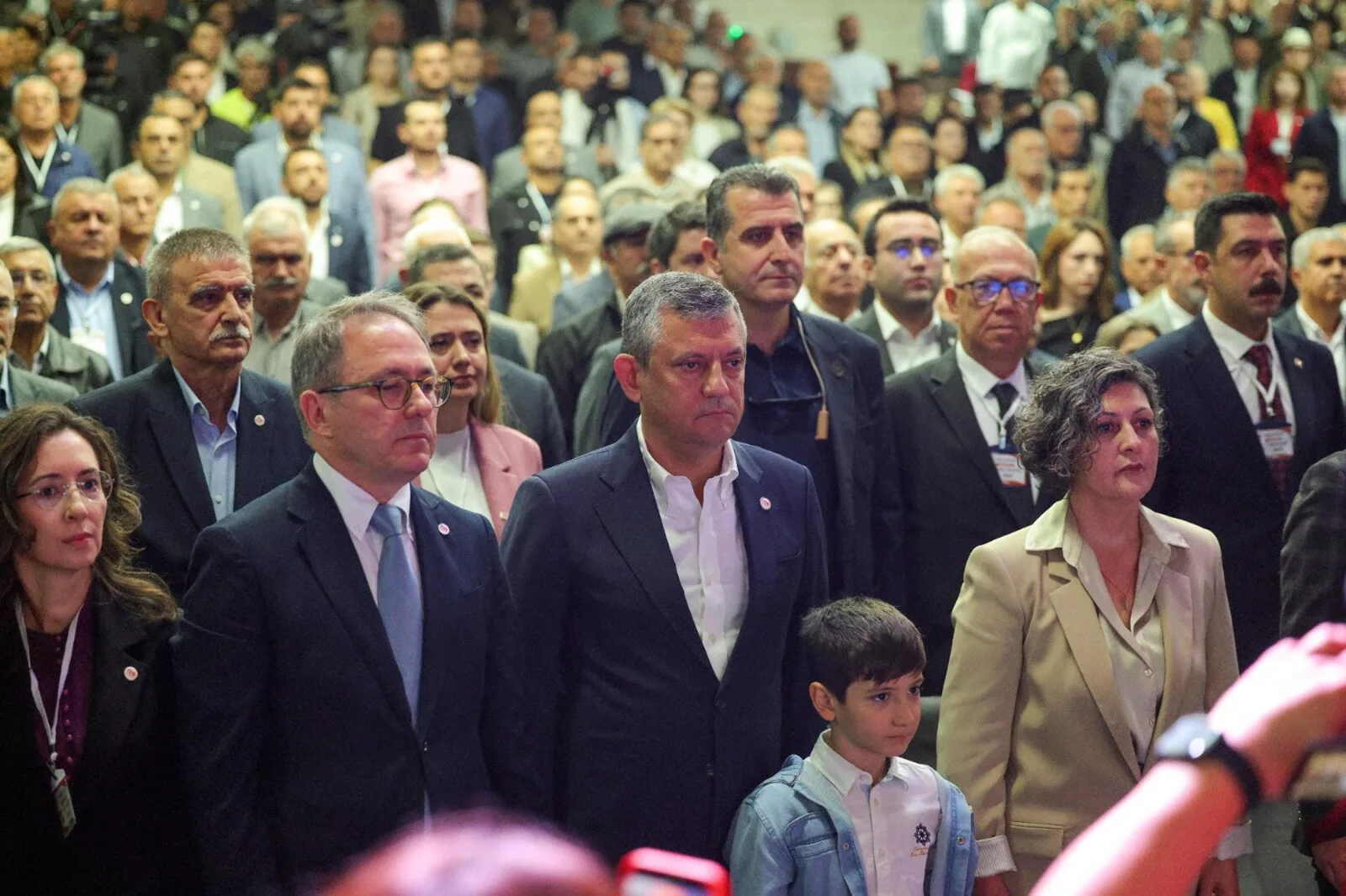 Özgür Özel: Yeni Parti karanlığa inat yakılmış bir mumdur