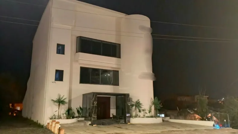 Samsun'da restoranda yemek asansörüyle zemine düşen garson öldü
