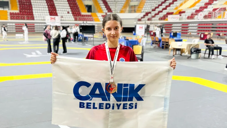 Samsunlu tekvandocu Asiye Nur Bilgin, Türkiye Şampiyonası’nda finalde