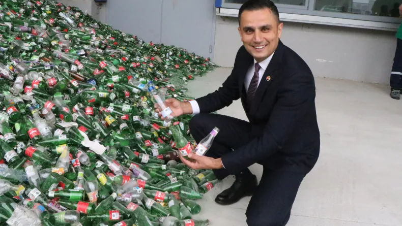 Samsunlu Turgay Baş, 100 bin içecek ambalajı toplama hedefine ilk ulaşan kişi oldu