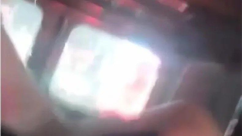 Sarıyer’de trafikte aracın camını kırdı; çocuğun ağladığı anlar kamerada