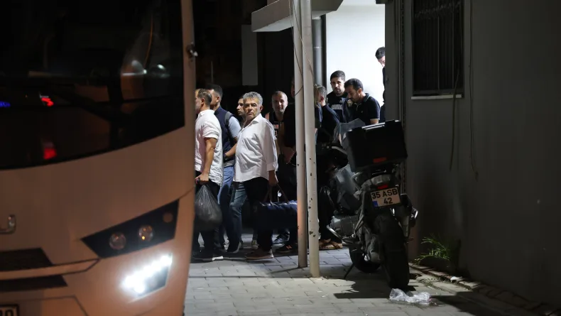 Seferihisar Belediyesi'nde ‘rüşvet’ soruşturması; 47 şüpheli adliye sevk edildi