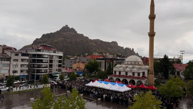 Şehit polis memuru, Giresun'da son yolculuğuna uğurlandı