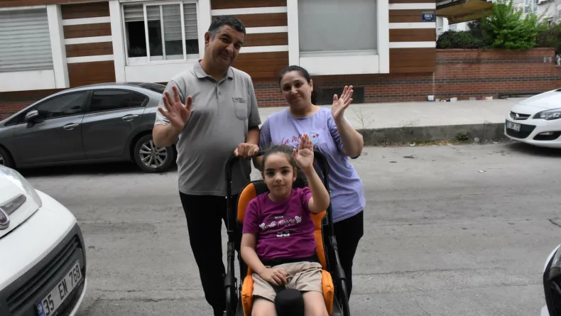 Serebral palsili Yağmur'un tek hayali arkadaşları gibi yürüyebilmek