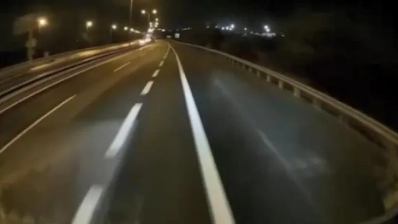 Silivri'de TIR ile otomobilin çarpıştığı kaza kamerada