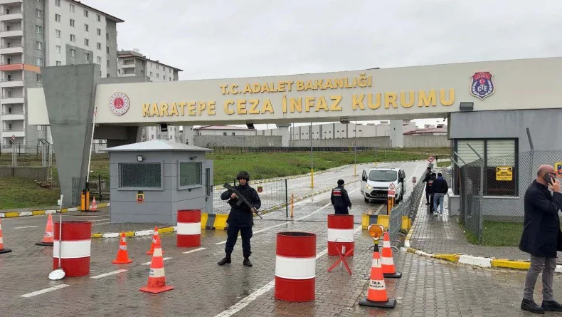 Sinem Dedetaş, cezaevinden tahliye oldu