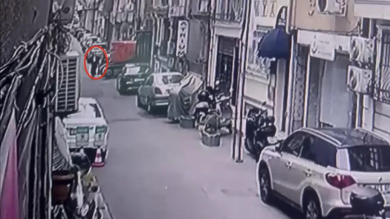 Şişli’de çatıdan düşerek ölen Kazakistanlı kadının son görüntüleri; ev arkadaşıyla sevgilisi serbest bırakıldı