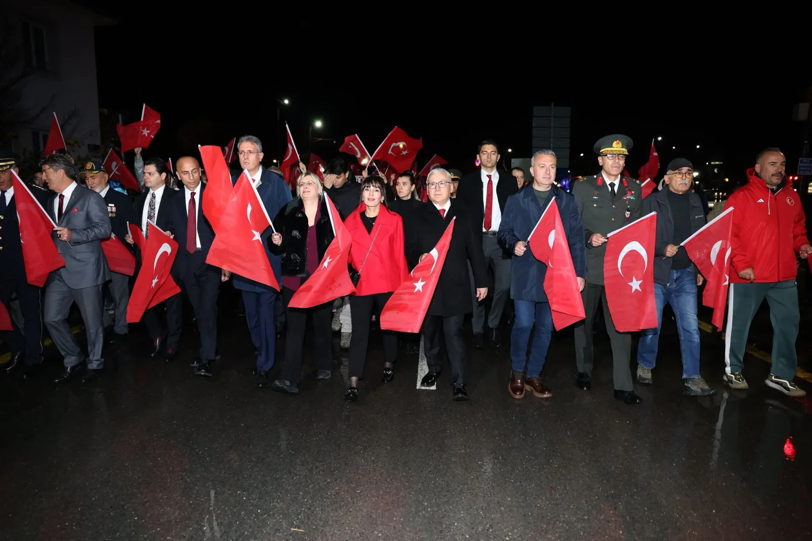 Sivas'ta Cumhuriyet Bayramı korteji düzenlendi