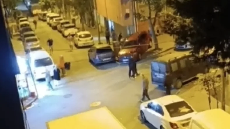 Sultangazi'de sokakta yürürken silahlı saldırıya uğradı: 1 yaralı