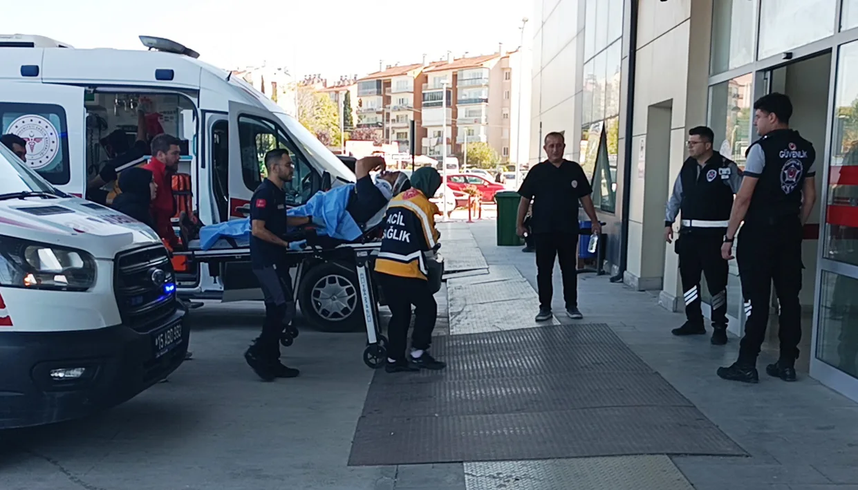Tarlada levye ve pompalı tüfekli kavga; 3 yaralı