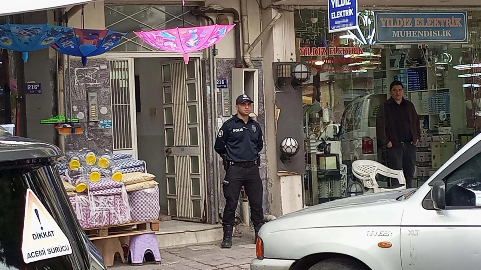 Tartıştığı eski sevgilisi tarafından tabancayla başından vuruldu