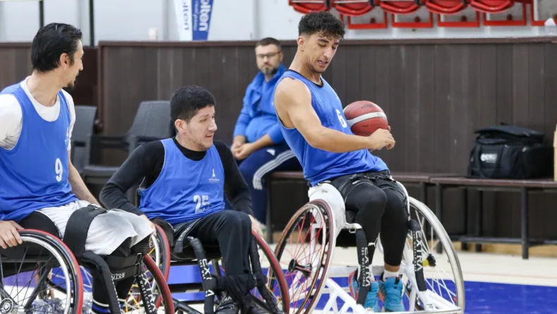 Tekerlekli sandalye basketbolda İzmir’in Süper Lig’deki köklü temsilcisi yeni sezona hazır