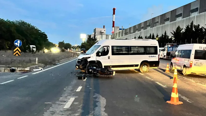 Tekirdağ'da minibüsle çarpışan motosikletin sürücüsü öldü