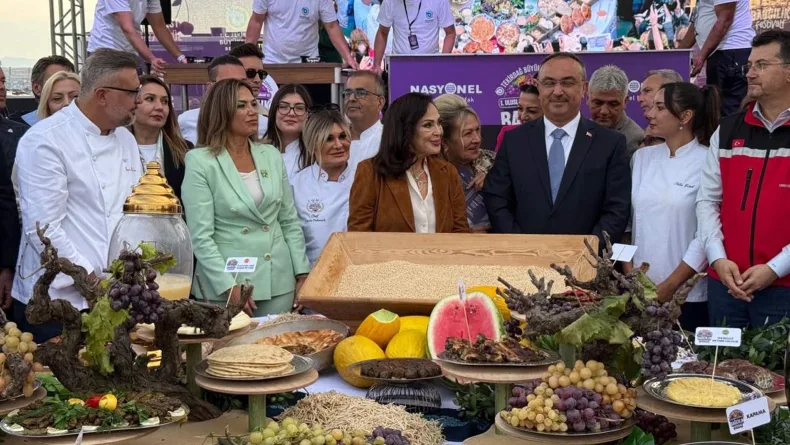 Tekirdağ'da Uluslararası Gastronomi ve Bağcılık Festivali başladı
