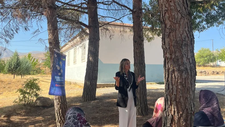 TİKAV, 'Kuşaktan Kuşağa Konuşuyoruz’ projesiyle kırsaldaki kadınlarla buluştu