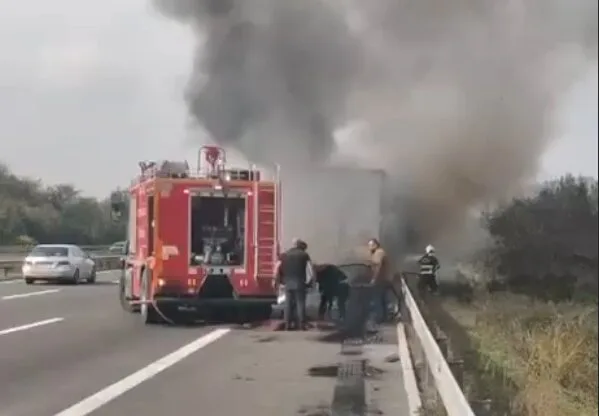TIR’da çıkan yangın söndürüldü