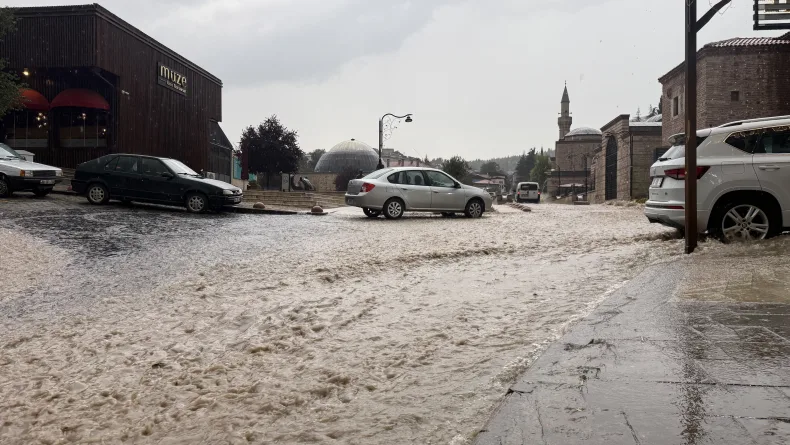 Tokat’ta sağanak etkili oldu