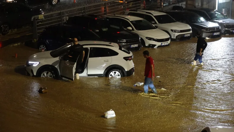 Trabzon'da sağanak / Ek fotoğraflar