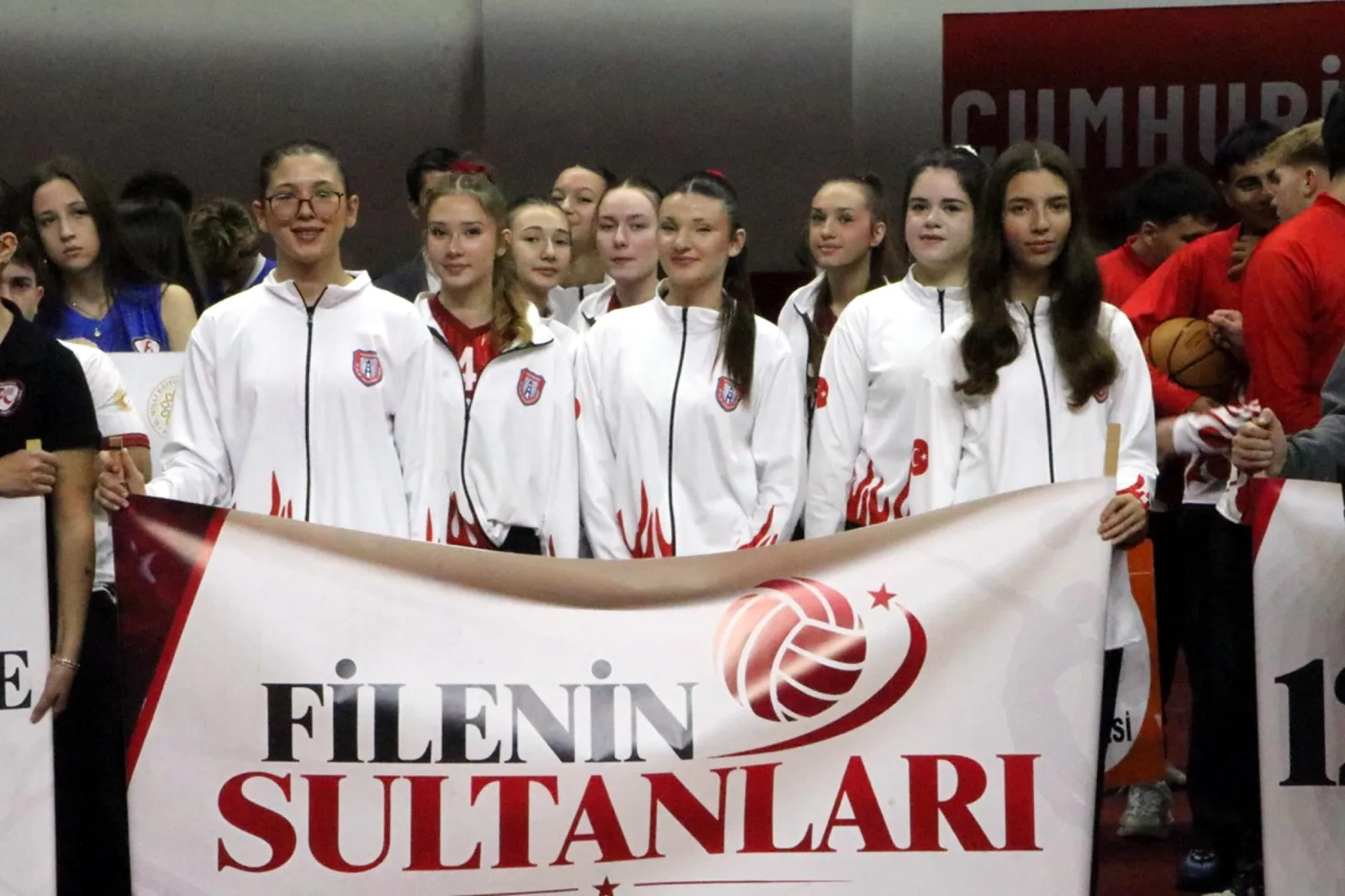 Trakya'da Cumhuriyet Bayramı kutlamaları hava muhalefeti nedeniyle salonlarda yapıldı / Ek fotoğraflar