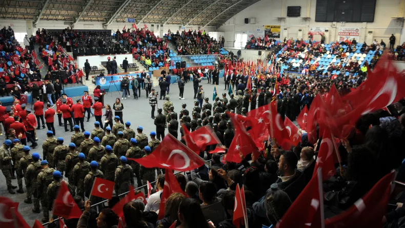 Trakya'da Cumhuriyet Bayramı kutlamaları hava muhalefeti nedeniyle salonlarda yapıldı