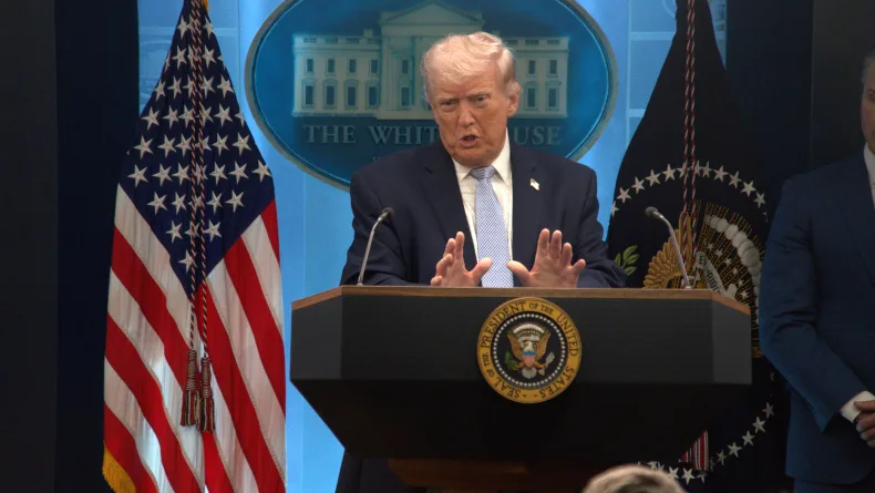 Trump'tan Rusya'daki salgın şüphesi açıklaması: Biyolojik silah olduğunu düşünmüyoruz