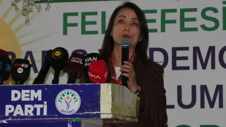 Tülay Hatimoğulları: Çerçeve yasanın hayata geçirilmesi çok önemli