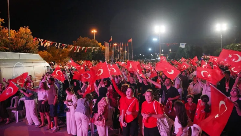 Tuzla’da 29 Ekim Cumhuriyet Bayramı’nda Edis sahne alacak