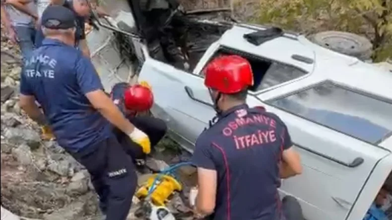 Uçuruma yuvarlanan otomobilin sürücüsü öldü