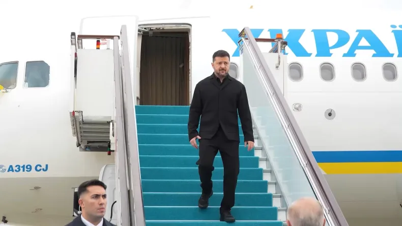 Ukrayna Devlet Başkanı Zelenskiy İstanbul'a geldi -1