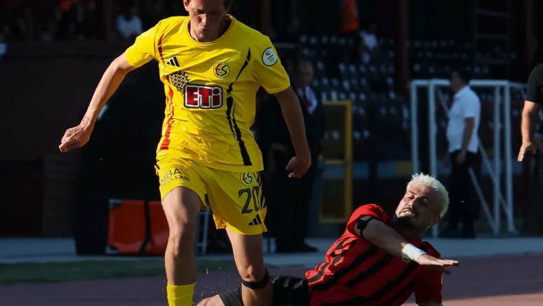 Uşakspor - Eskişehirspor: 2-2