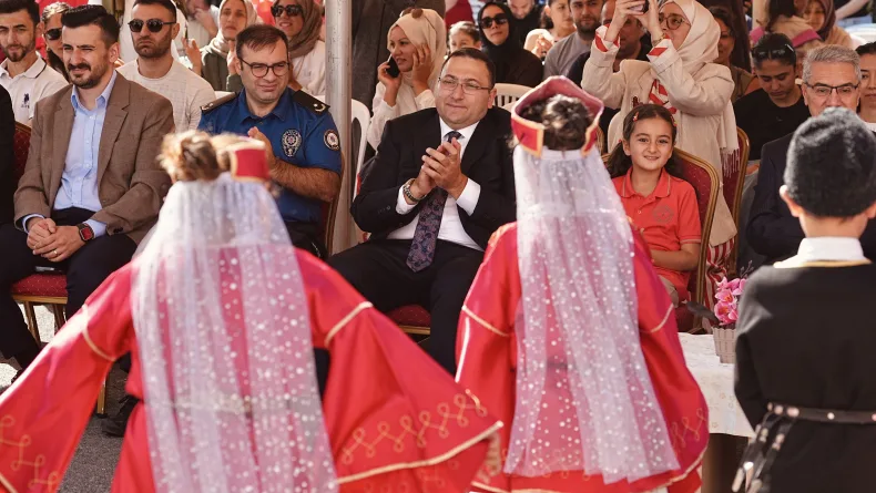 Üsküdar’da yeni eğitim döneminin ilk ders zili çaldı