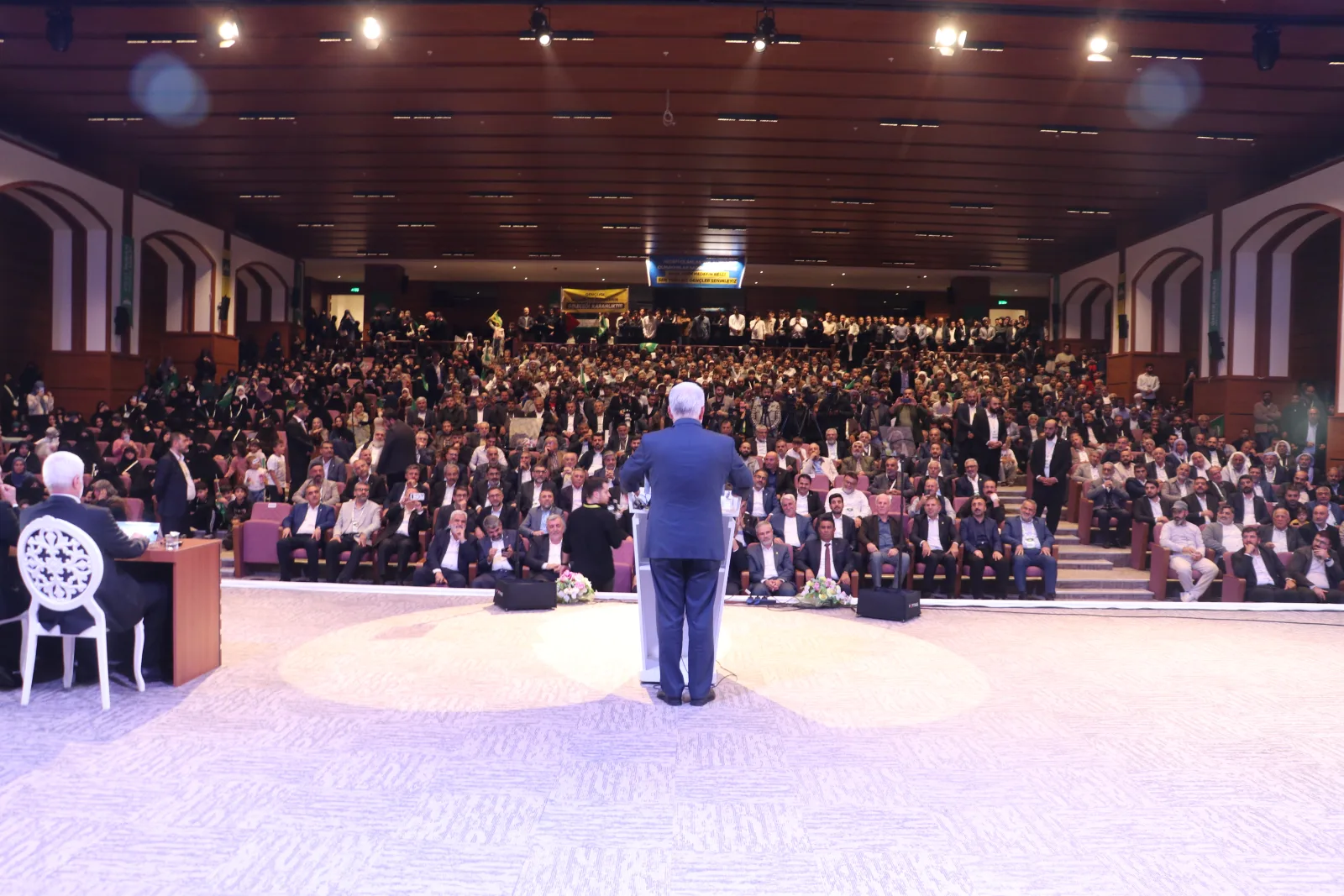 Yapıcıoğlu: Şiddet ve silah herkese zarar verdi, en büyük zararı da Kürde verdi