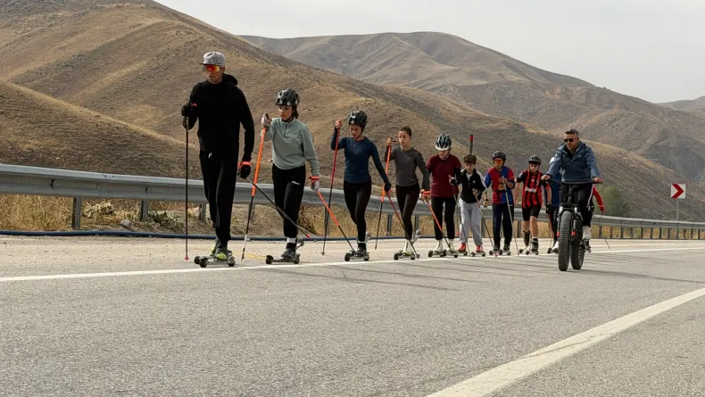 Yüksekova’da sporcular, yarışmalara kara yolunda hazırlanıyor