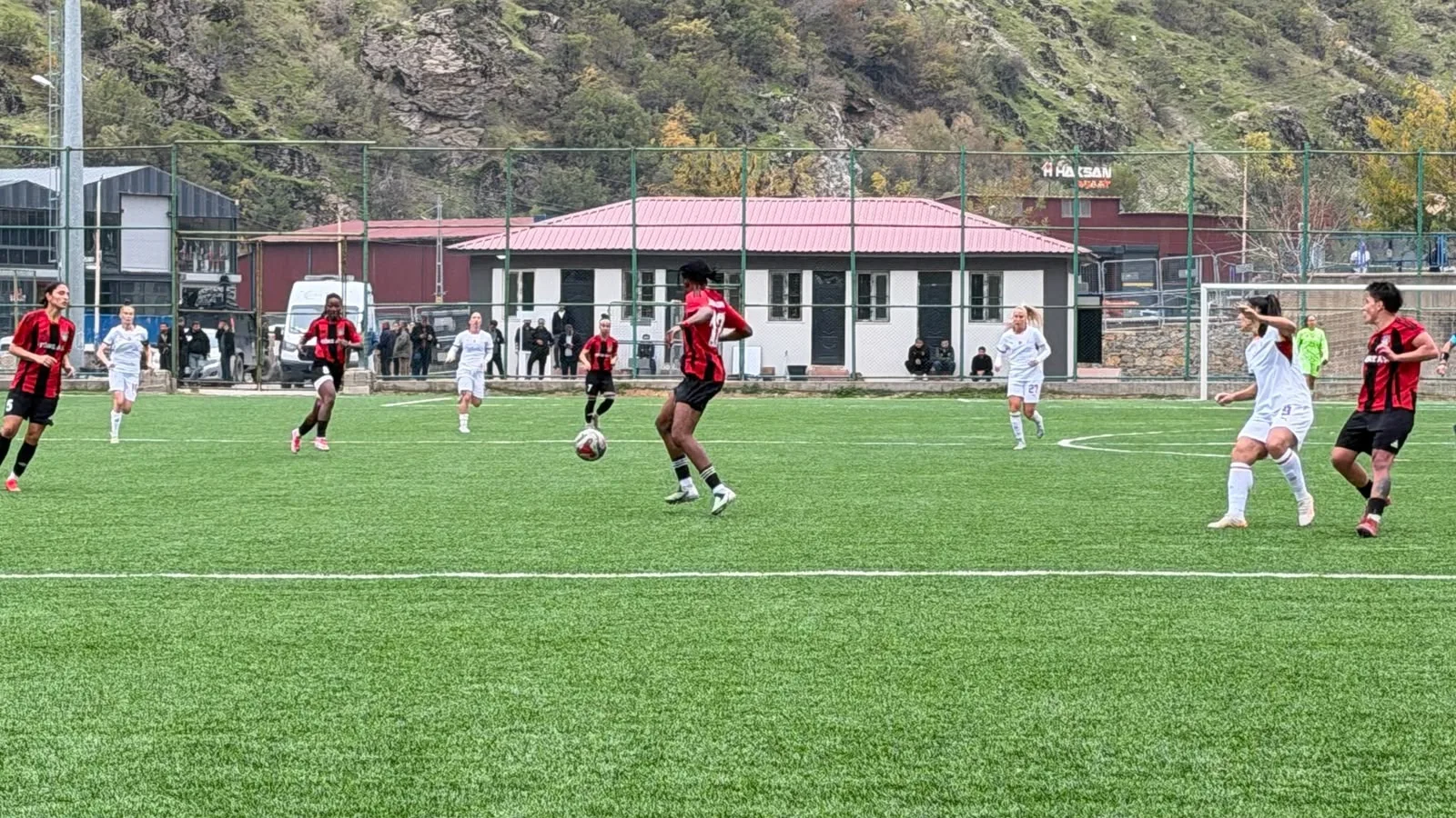 Yüksekova Spor - Galatasaray: 1-1