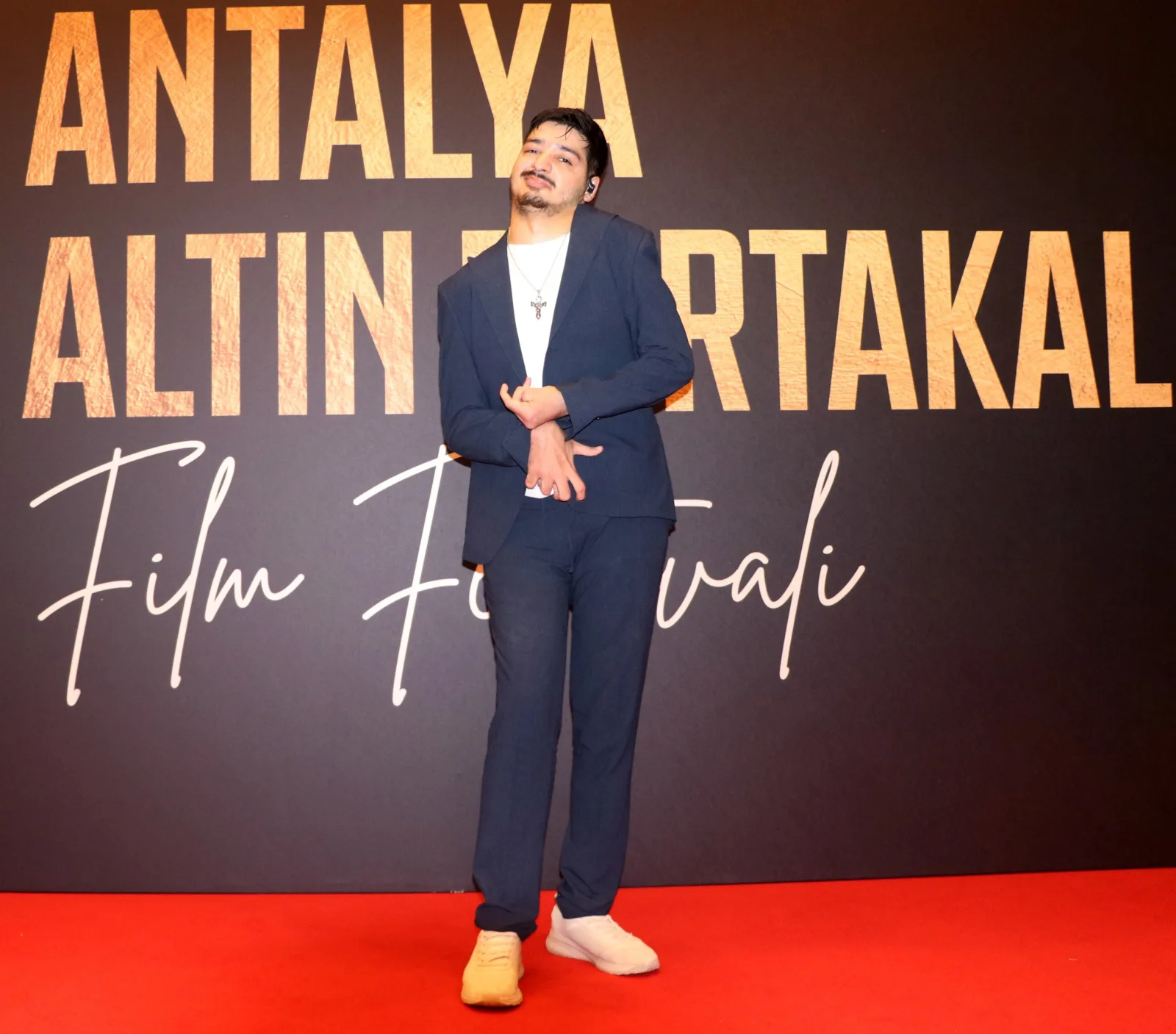 Yüzde 90 engelli yönetmenin hedefi Hollywood