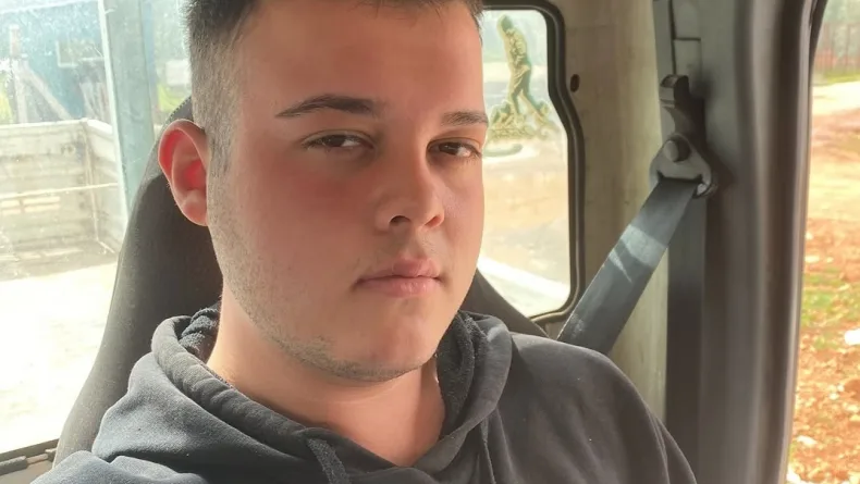 Zincirleme kazaya karışan motosikletin sürücüsü öldü