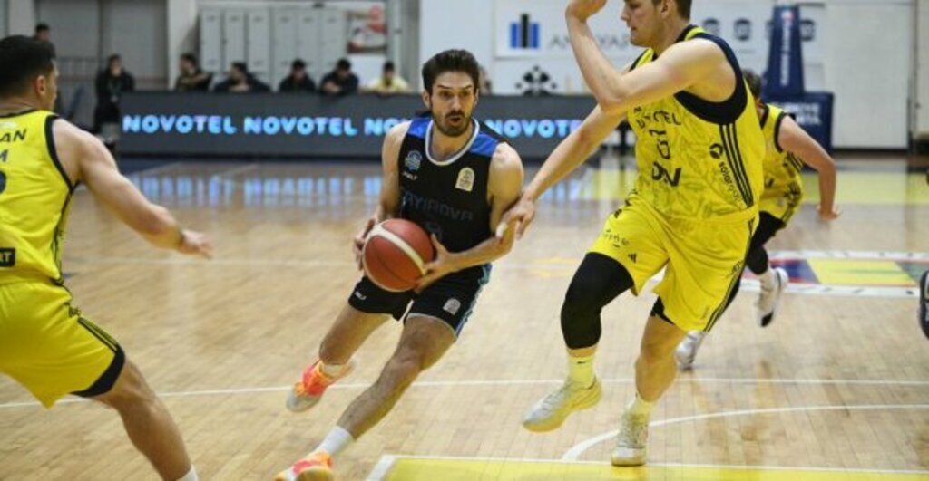 Çayırova Belediyesi, Fenerbahçe Koleji’ni yendi