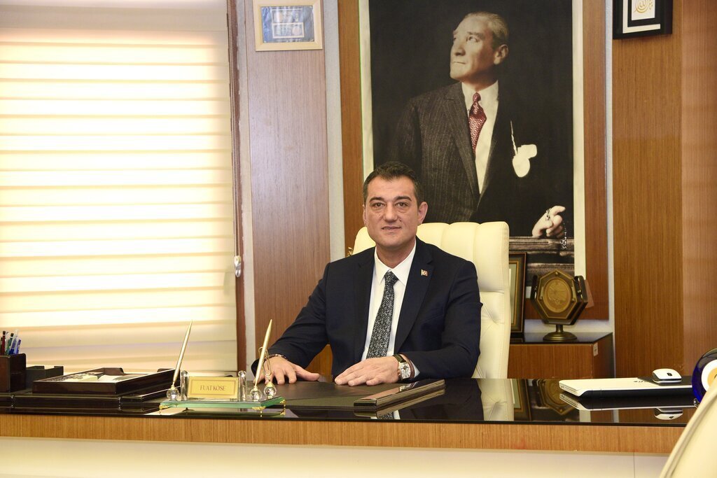 Giresun Belediye Başkanı Fuat Köse,Gazeteciler Derneğine jest yaptı