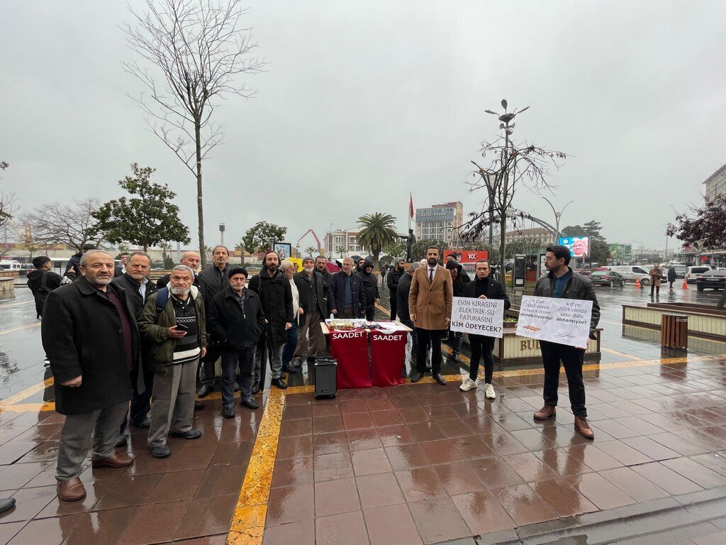 Saadet Partisi asgari ücret değil insani ücret istedi