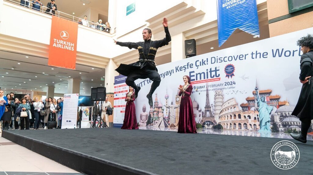 11022024181639 62417 16153