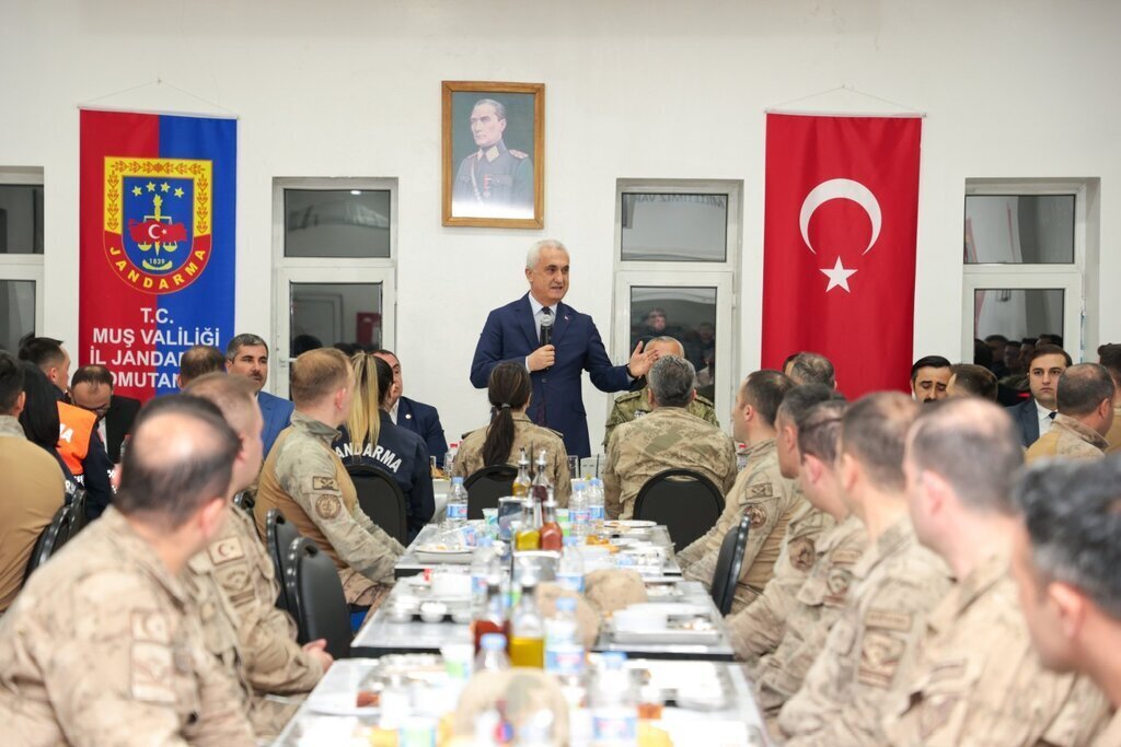 13032024220158 27730 62282