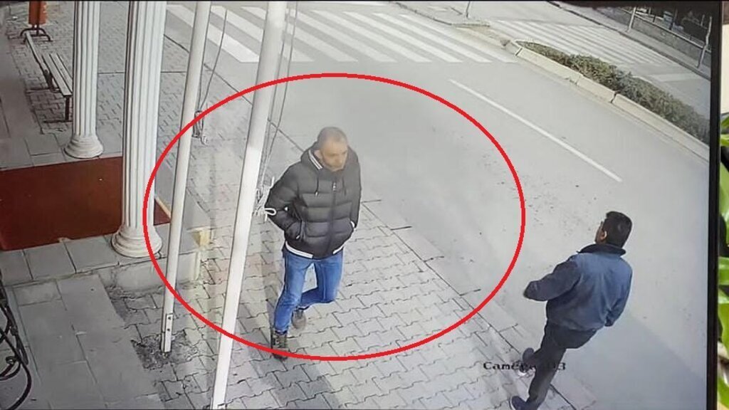 15 YASINDAKI KIZA OKUL CIKISI BICAKLI SA 594882 176005