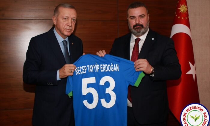 Cumhurbaşkanı Erdoğan, Çaykur Rizespor Kulübü’nü kabul etti