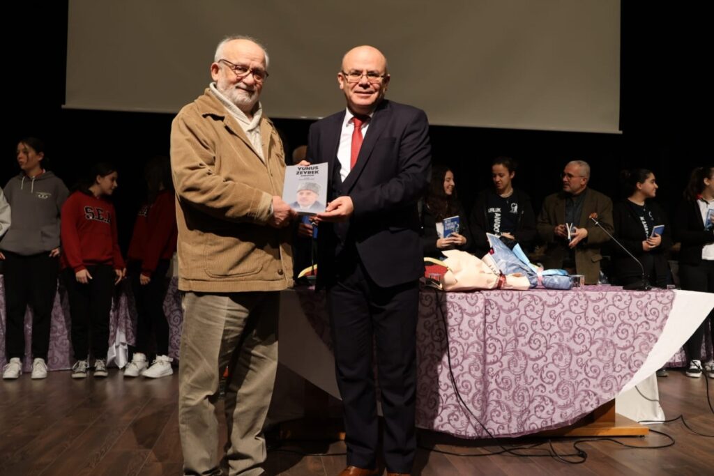 Cumhuriyetin 100. yılında 1923 çeşit kitap dağıtıldı