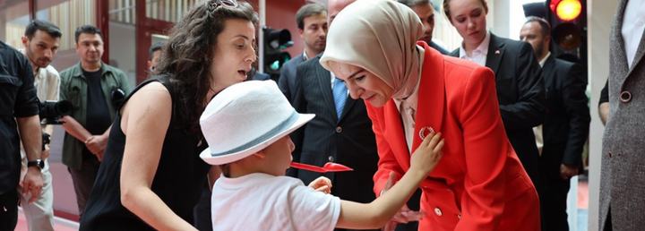 Ülkemizde genç nüfusun artması, doğurganlık oranlarının yükselmesi için özel çalışmalar yürütüyoruz