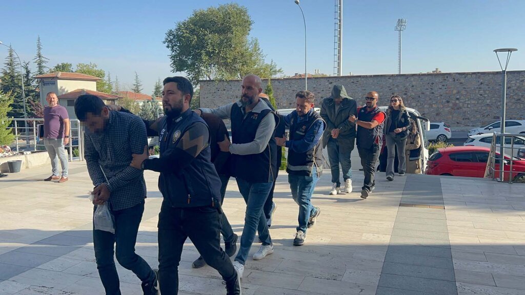 19 ILDEKI 12 MILYAR TL DOLANDIRICILIK O 364159 100566