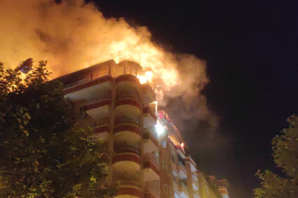 2 EV CAYIR CAYIR YANDI 2